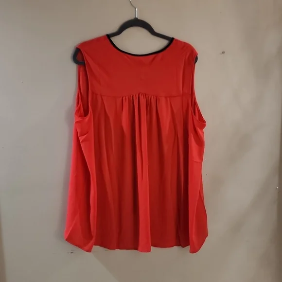 New Jones New York Blouse - Picture 3 of 3